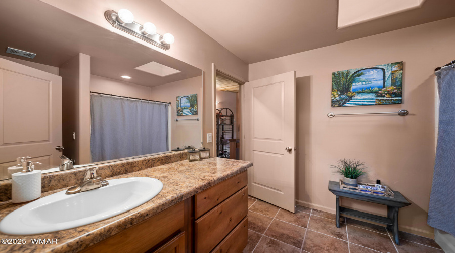 Master Suite Bath 2