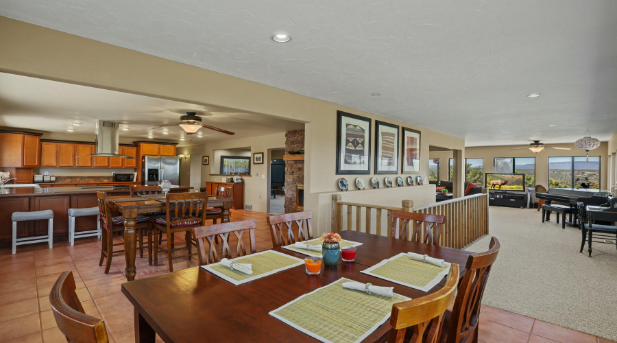 Kitchen/dining/living