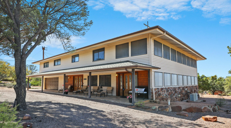 1102 S Gold Nugget
