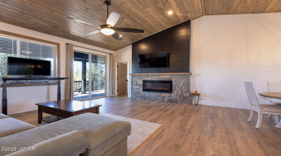 Living Fireplace