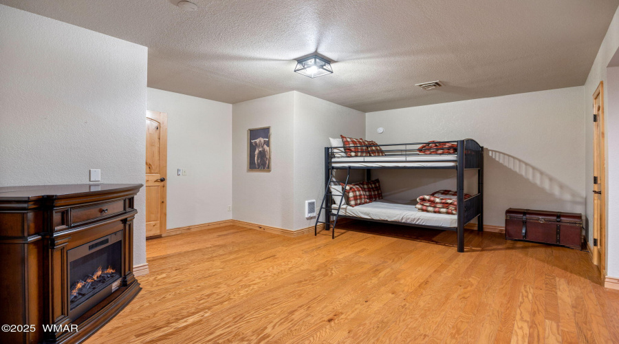 Guest Room 4