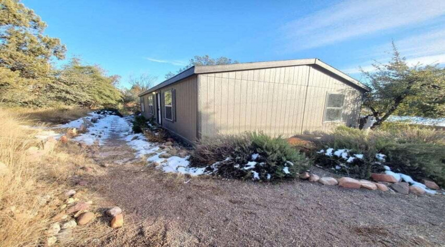 523 Highland