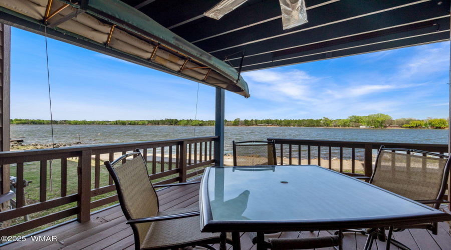 Covered Deck right on the water!