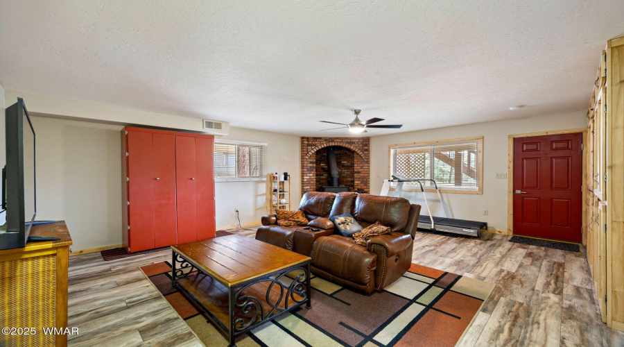 2nd living area