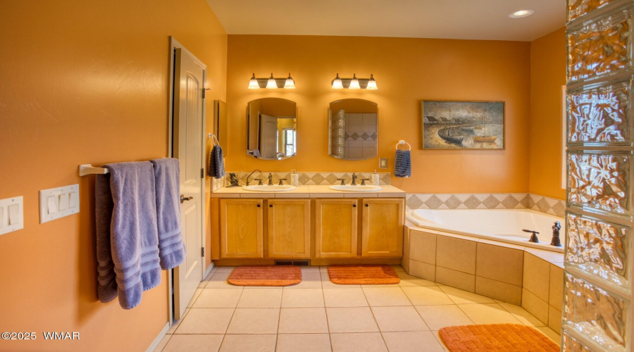 016_Master Suite