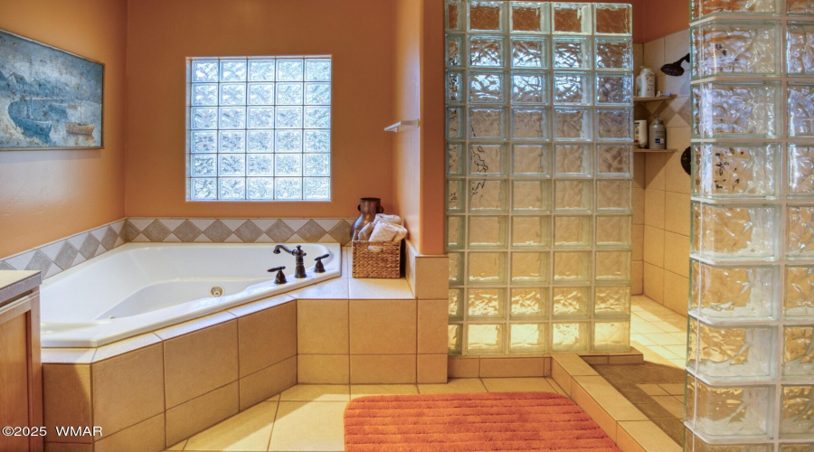 017_Master Suite