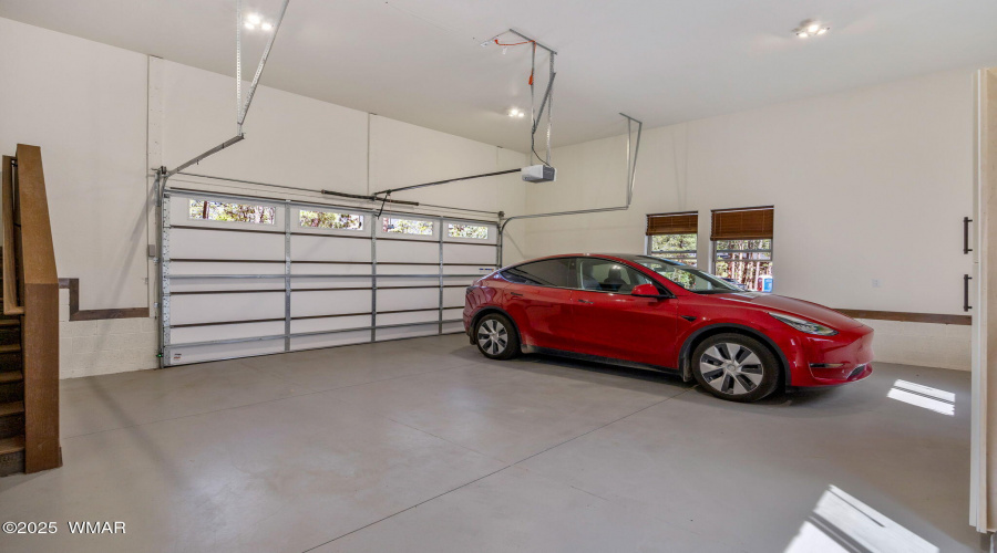 Spacious 2 car garage