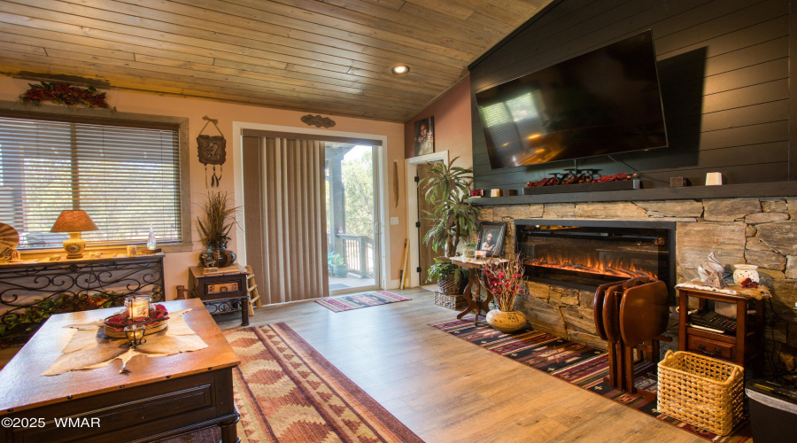 012_Living Room
