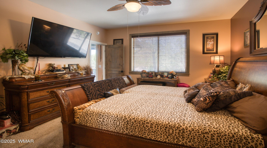 015_Main Suite