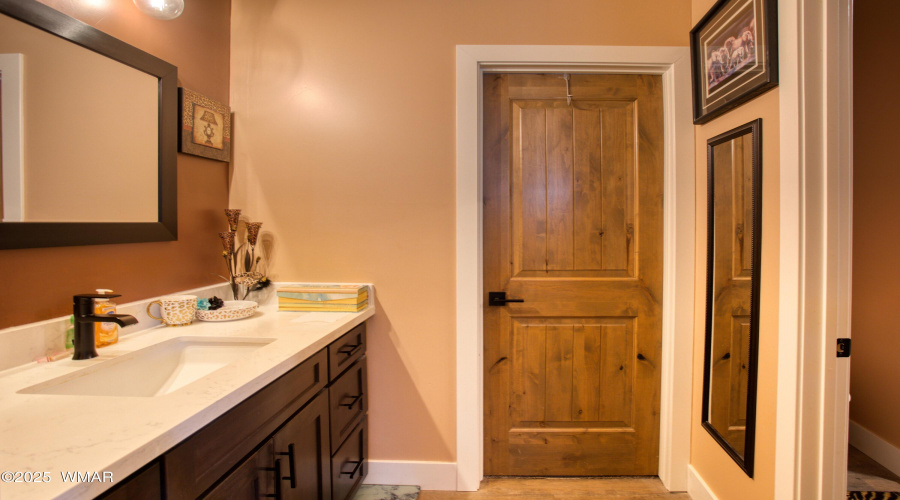 016_Main Suite
