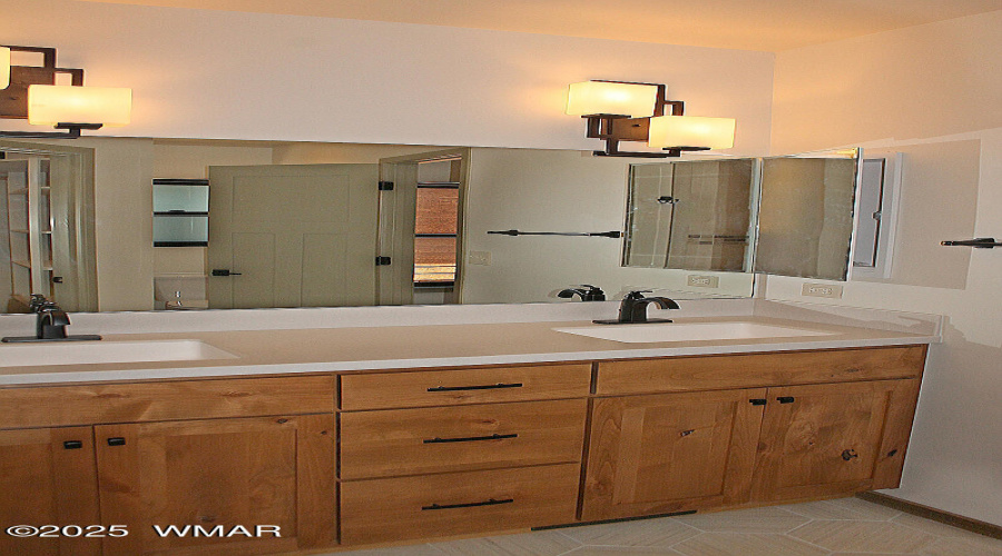 Dual Vanities in Primary Bath