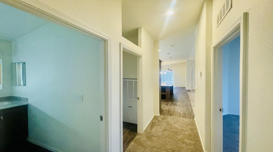 hall bath,utility,guest bedroom