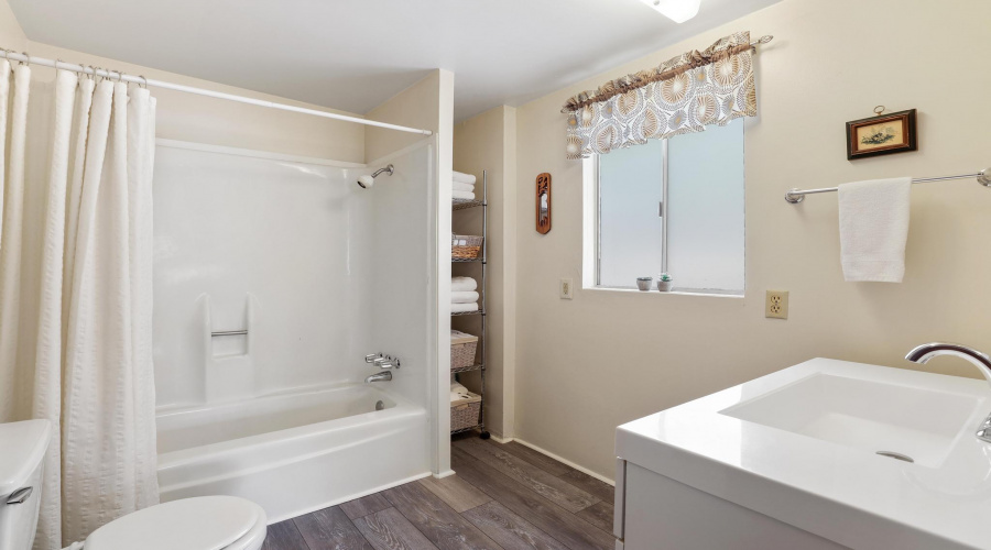 Primary En-Suite