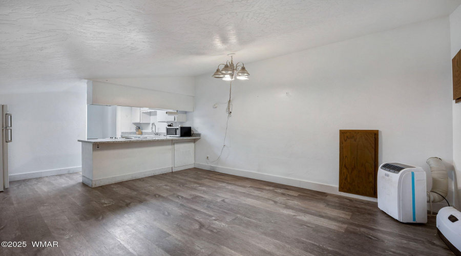 245WMainSt-SpringervilleAZ-17