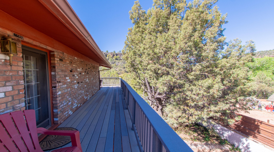 Upper Deck-Outside Loft