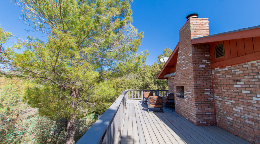 Deck-Outdoor Fireplace