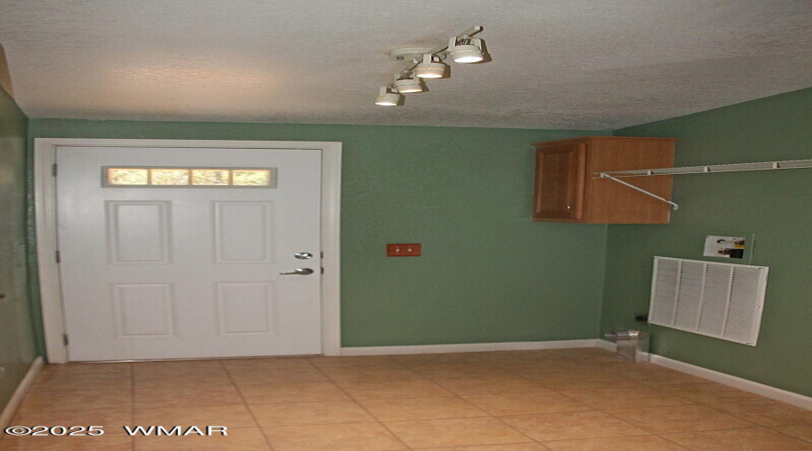 023_Laundry Room