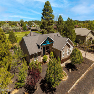 1401 Fairway Dr