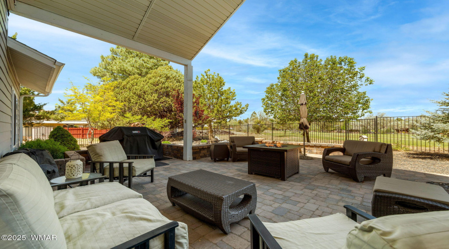 Beautiful paver patio