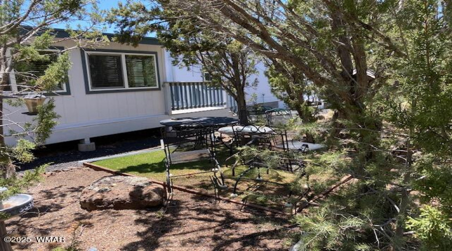 21 CR 3205, Vernon, AZ 85940