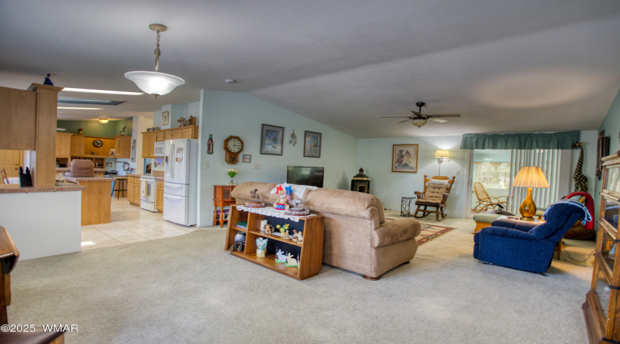 21 CR 3205, Vernon, AZ 85940