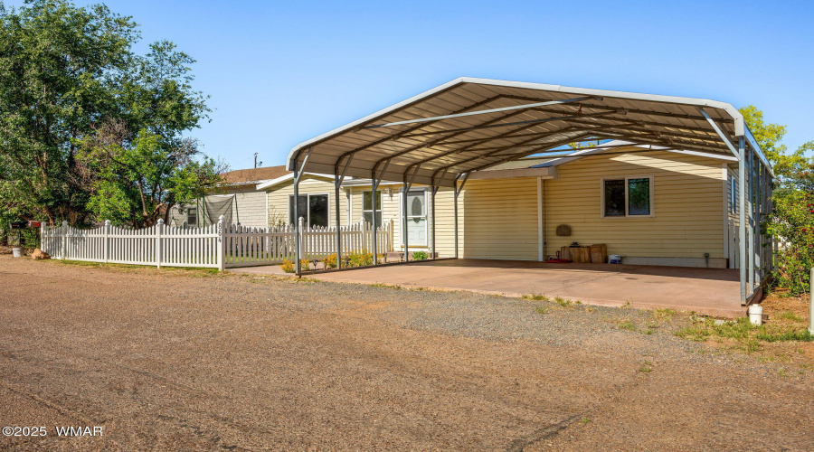 8641stStE-Snowflake-AZ-1