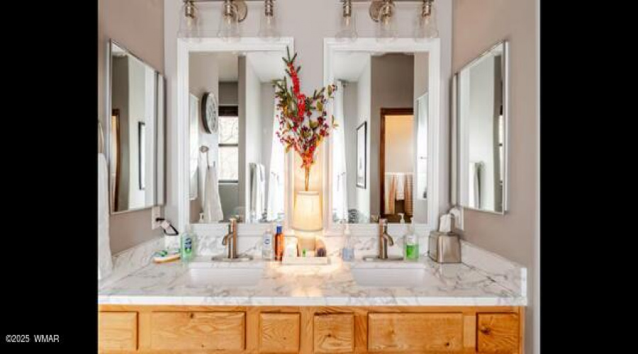 Master Vanity