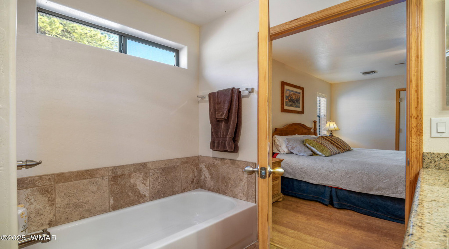 BlackCanyon-Master Bath