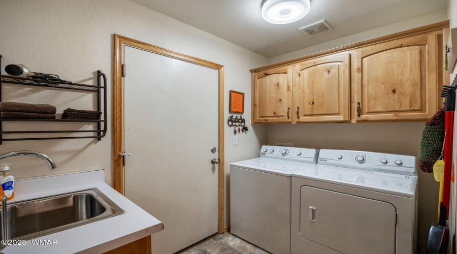 BlackCanyon-Utility Room