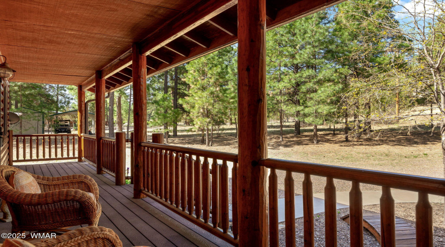 BlackCanyon Front Deck
