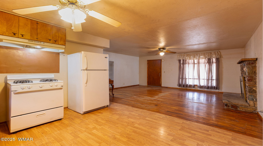 photo24 2257 Curry Lane LS Jenn 052425