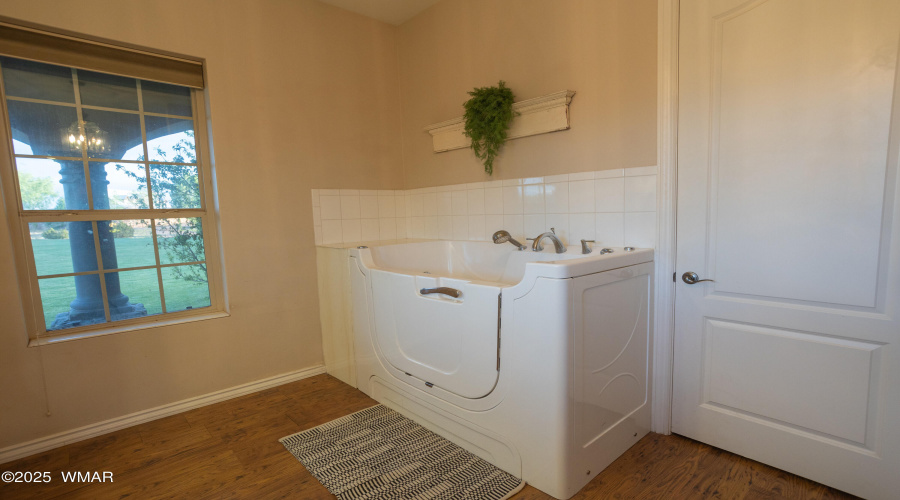 Caldwell guest home 3