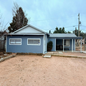 115 E Cedar Ln