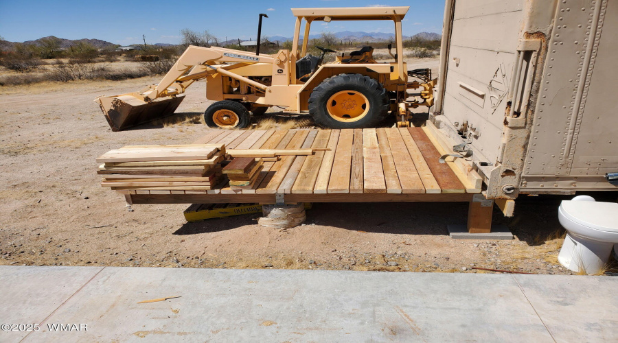 Deck off container 2