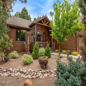 380 N Retreat Dr