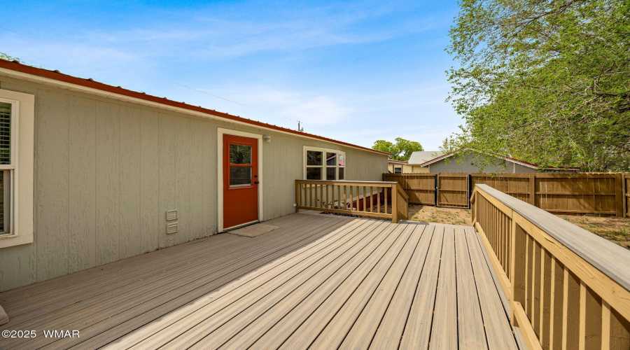BACK DECK