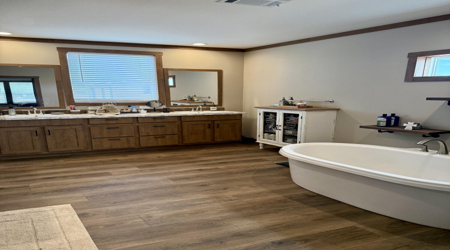 Main bathroom