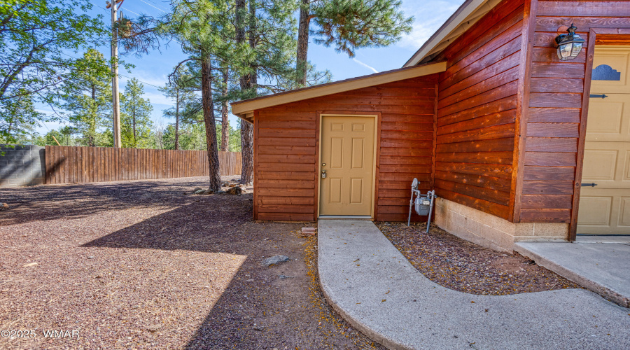 Side Shed