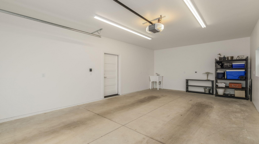 Garage with Sink