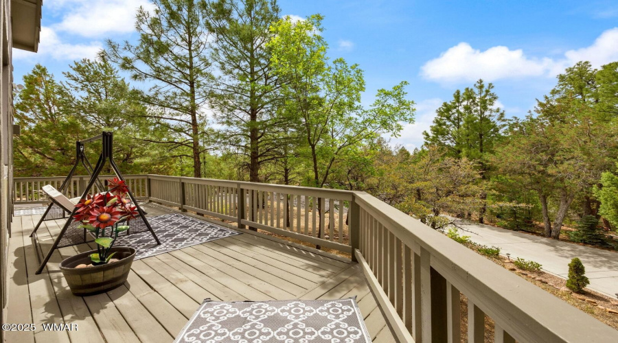 Spacious Wrap around Deck