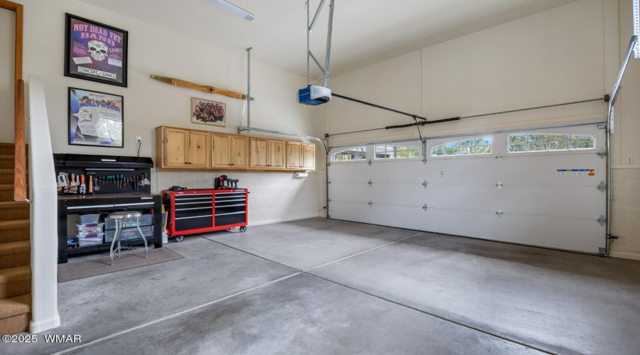 2 of 3 garage bays (3rd u pictured)