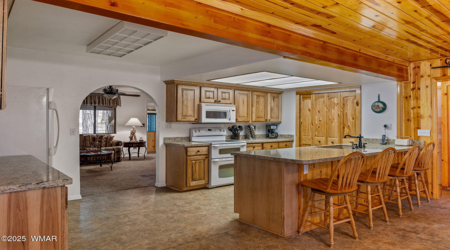 2499CanyonDr-ForestLakes-AZ-11