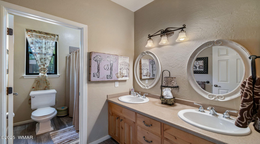 1180SWaterwayLn-ShowLow-AZ-17