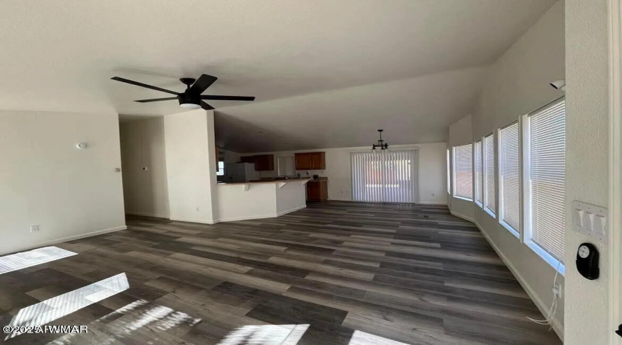 living area 2