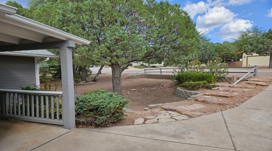 FRONT YARD 1