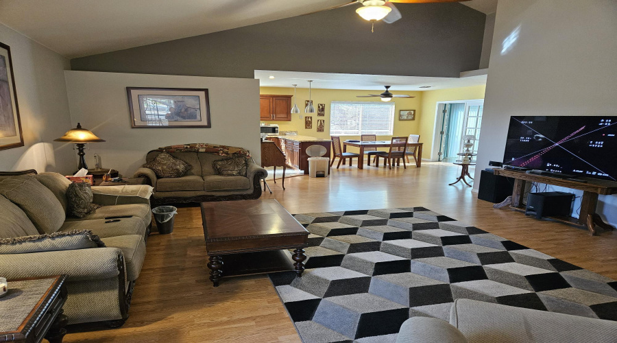 LIVING RM LOOKING AT DINING ROOM
