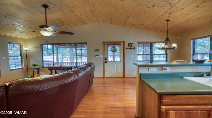 2706 Palomino8