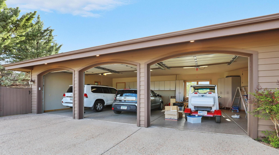 Oversized Garage