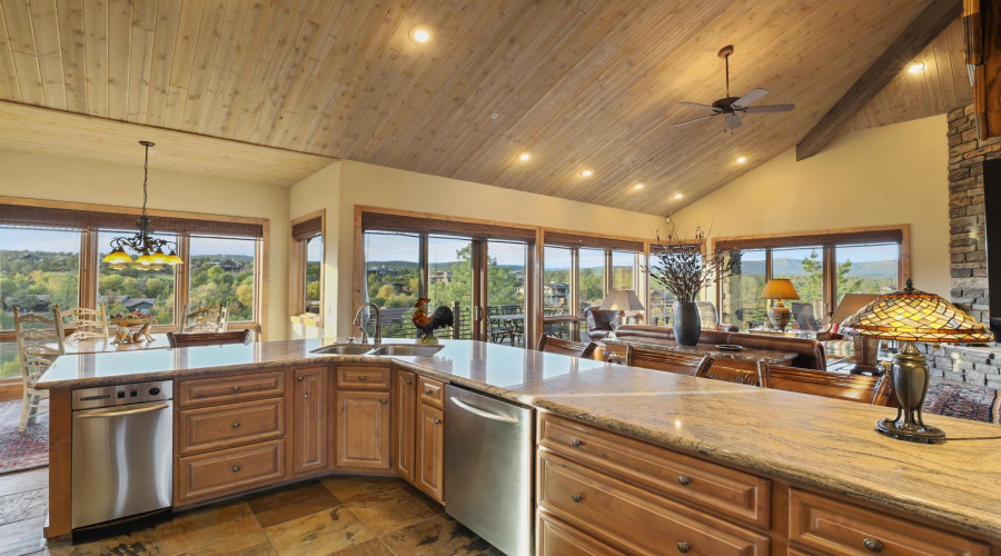 Chef's Kitchen w/Views