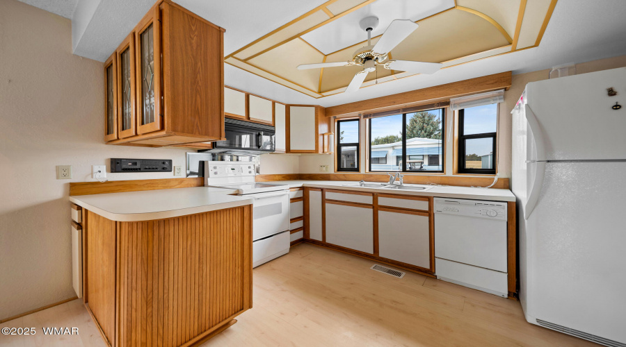 Lot 70 pic 23
